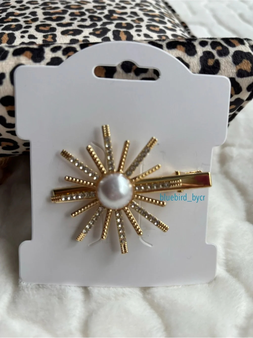N/A gold tone